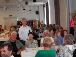 Künstler helfen Kinder - Mit Musik zur Menschlichkeit